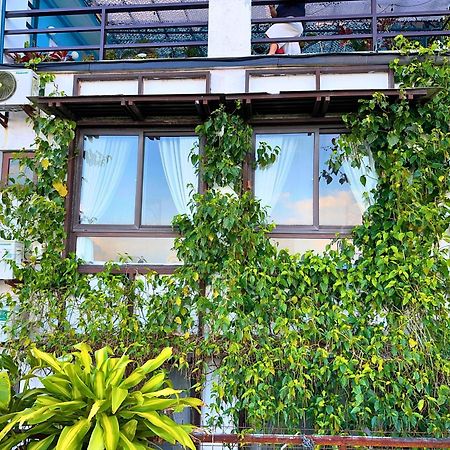 Cabins By Eco Hotels Tagaytay City Exterior photo
