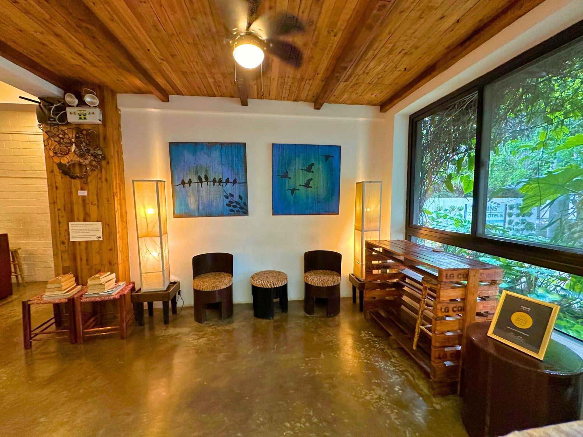 Cabins By Eco Hotels Tagaytay City Exterior photo